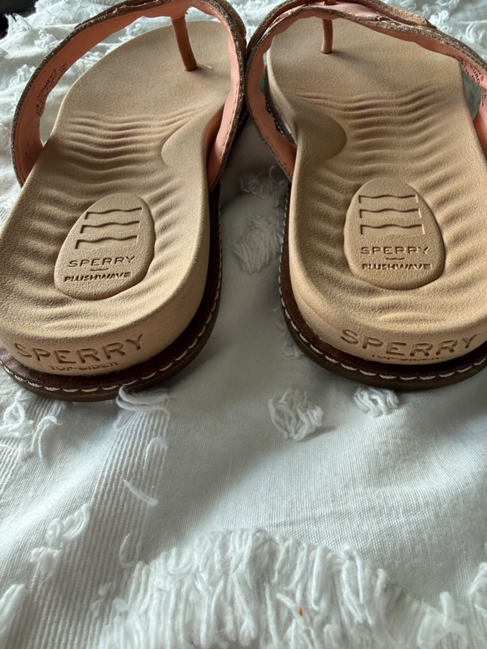 Women’s Peach Leather Thong Sandals - Comfortable Slip-On - Picture 2 of 8